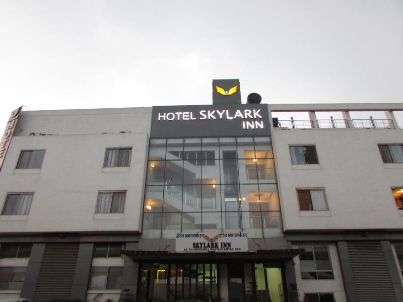 Fabhotel Skylark Inn นาสิก ภายนอก รูปภาพ